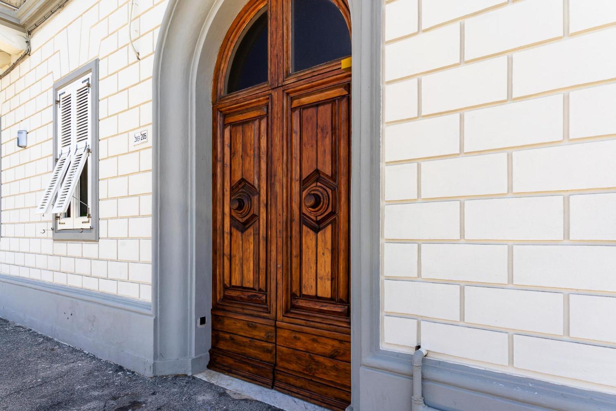 Bagni Pancaldi Sea View Apartment! Livorno Exterior photo